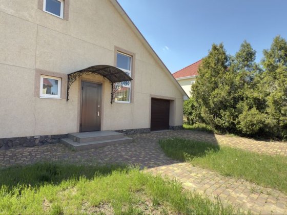 Продам дом в центре с. Лиманка Червоный Хутор ул Ореховая Лиманка