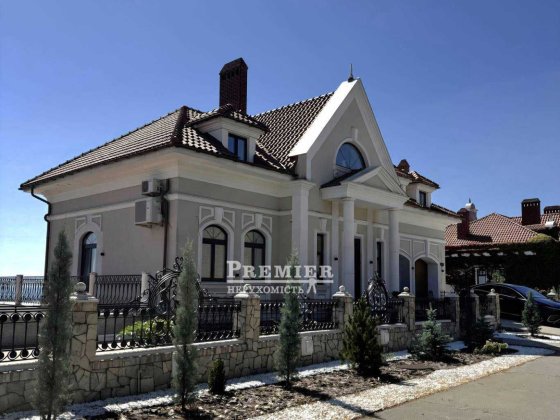 Продам будинок, котеджне містечко "Сосновий берег". Перша лінія моря Фонтанка