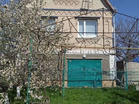 Усадьба в Подольске! 12 соток • 3 дома • 2 гаража • Солнечная электростанция • Все коммуникации Подольск