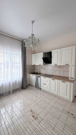 Продам современный дом у моря в районе Совиньона - фото 1