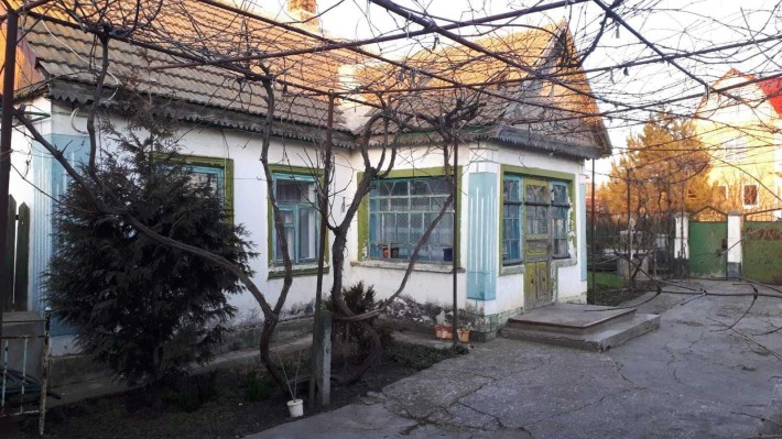 У продажі будинок у селі Молодіжному біля Чорноморська - фото 1