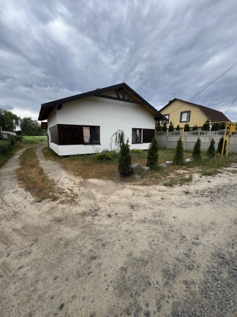 Продається житловий будинок з новим ремонтом у м. Костопіль - фото 1