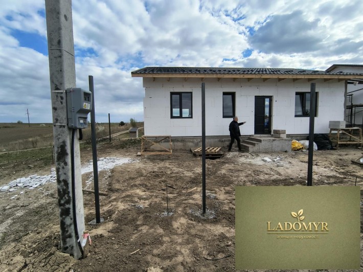 Продаж / Будинок / Івана Франка, Біла Криниця - фото 1