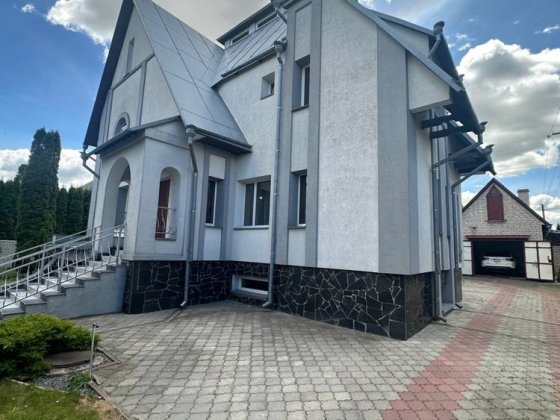 Продам будинок 280 м2 та ділянка 25 соток в Велика Омеляна. Большая Емельяна