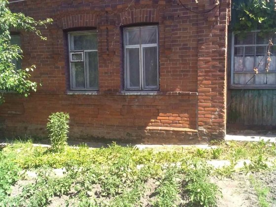 Продам пол дома г.Кролевець Кролевец