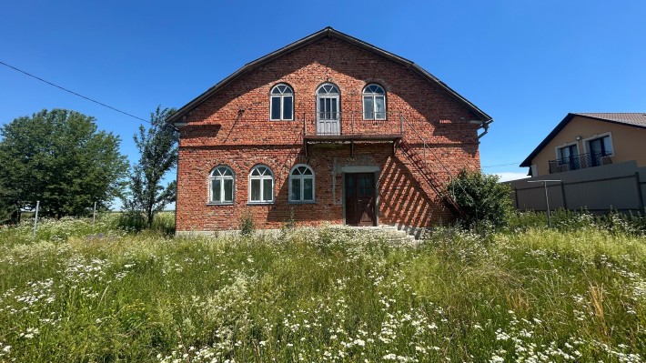 Продам будинок в місті Зборів Тернопільської області - фото 1