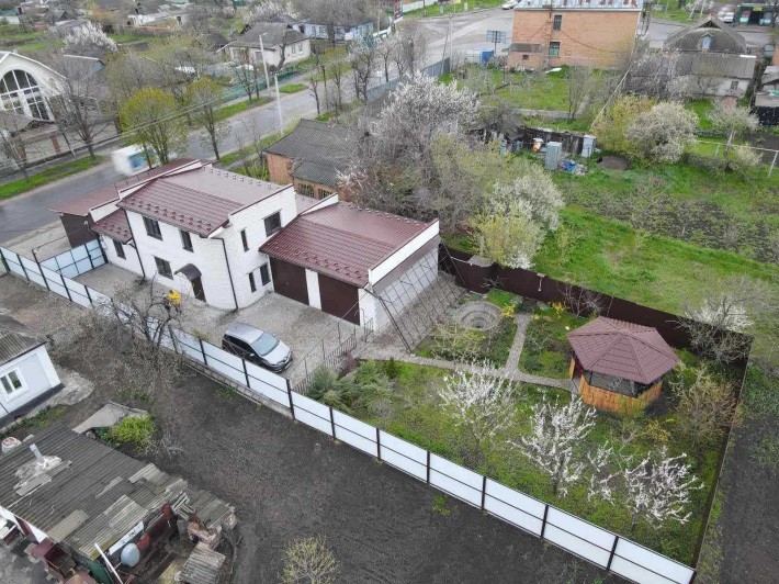 Продам житловий будинок + магазин по вулиці Київській 96 - фото 1