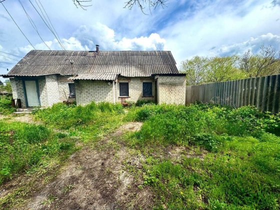 Пропонується до продажу будинок загальною площею 50 м² у зручному та перспективному місці — смт Мала Мала Данилівка