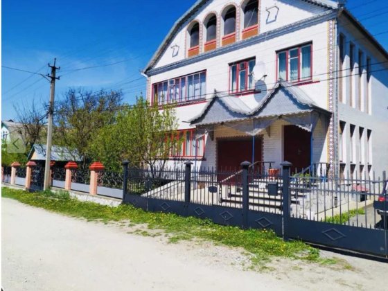Продаж 2х поверхового будинку на 12 сотках Дунаевцы