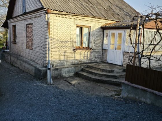Продам будинок  в Полонному