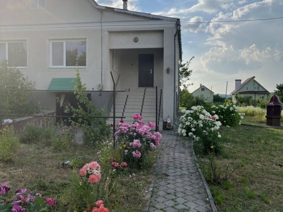 Продається будинок  в предмісті Камʼянця- Подільського Должок