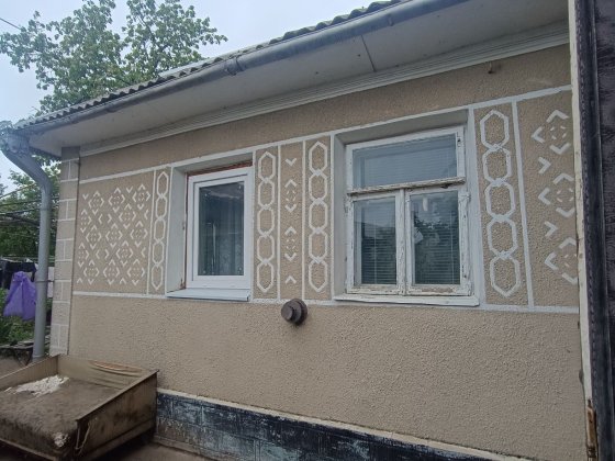 Продаж частини будинку в центрі Довжку Довжок