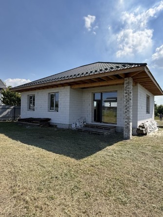 Продається сучасний одноповерховий будинок у с. Червона Слобода! - фото 1