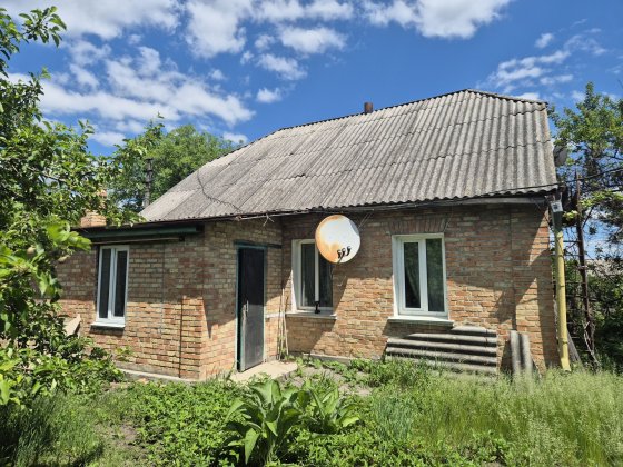 Продам хату /  будинок Корсунь-Шевченковский