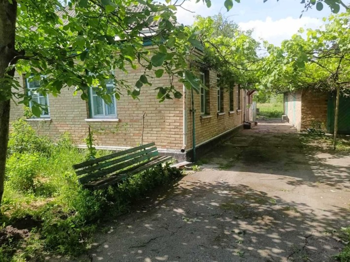 Пропонуємо до продажу одноповерховий будинок в центрі міста Корсунь-Шевченківський - фото 1