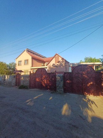 Продаж добротного 2х поверхового будинку та прибудинкових споруд, с.Геронимівка - фото 1