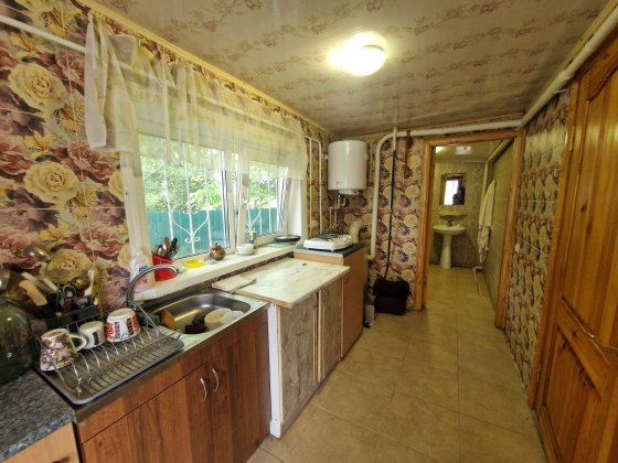 Продаж частини будинку зі зручностями. Анисов