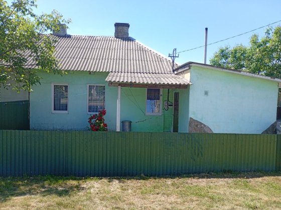 Продам будинок (напів будинок) Любомль