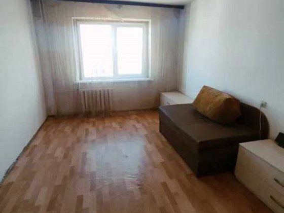 Світла Продається 2-к квартира  вул. Алма-Атинська, 39є.