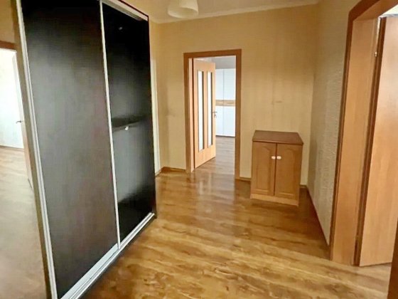Продаж 2к квартири 73.3 кв. м на вул. Чавдар Єлизавети 4 Київ