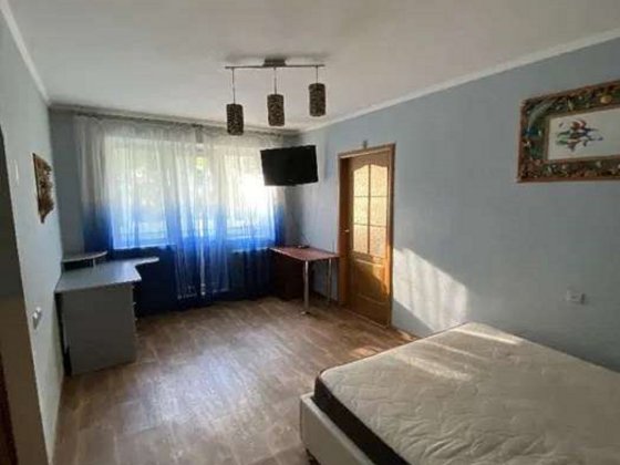 Продаж 2-кімнатної квартири по вул. Михайла Донця,14б. Киев