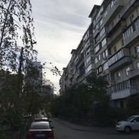 Продаю простору 2-кімнатну квартиру за адресою пр. Оболонський 10, Оболонський район. Киев
