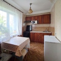 Продаж 3-кімнатної квартири, бульвар Жуля Верна, 4в( Ромена Ролана) Святошинський район Киев