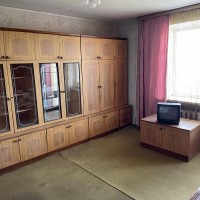 Продам 3-кімнатну квартиру. Ромны