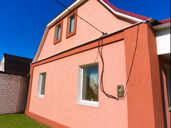Продаж будинку  , до центру міста 10хв.