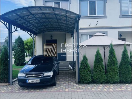 Продаж 2-пов. таунхауса 117 м² в ЖК «Паларіс». Ремонт не закінчений!