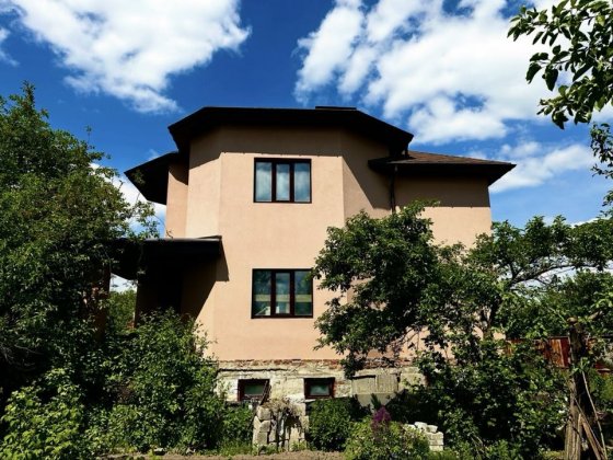 Будинок 298 м² із великим цоколем 120 м², водою, електрикою та міською каналізацією — зданий в експл Бровари