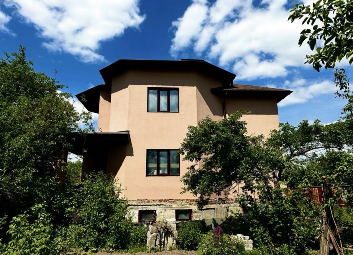 Будинок 298 м² із великим цоколем 120 м², водою, електрикою та міською каналізацією — зданий в експл - фото 1