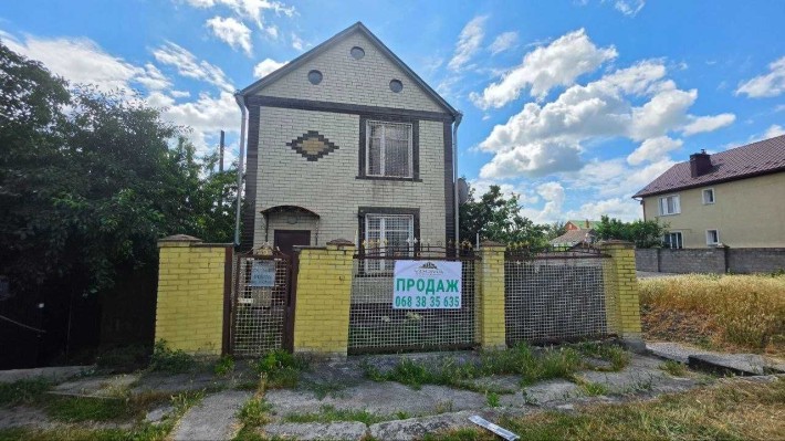 Продаж фасадного окремого будинку в центрі міста Біла Церква , поруч з річкою - фото 1