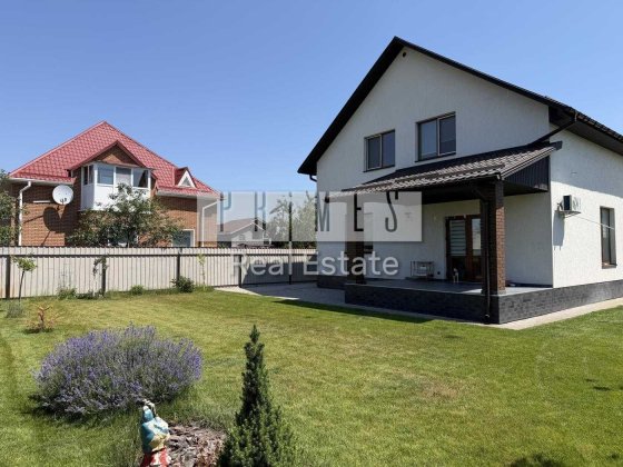 Продаж будинку у центрі Бориспіля 140 м2 на 10 сотках, заїжджай і живи Борисполь