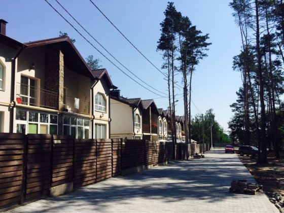 Продам ТАУНХАУС ЖК «Чеський двір» (біля парку) Буча