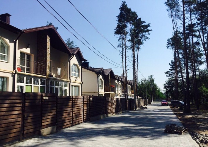 Продам ТАУНХАУС ЖК «Чеський двір» (біля парку) - фото 1