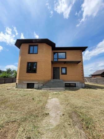 Продам чудовий будинок. Військбуд - фото 1