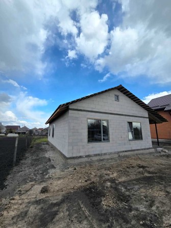Будинок 110м2 на 7 сотках, 3 спальні +кухня-вітальня - фото 1