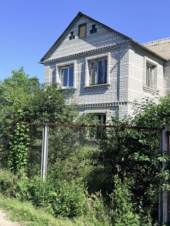 Терміновий продаж!Якісний цегляний будинок з гаражем та закритою територією 6 соток вул. Малинова - фото 1