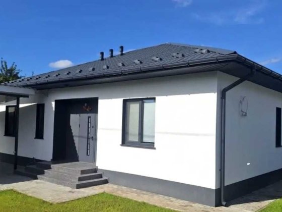 Без %. Продам новий будинок з газовим опаленням. Загальна площа 110 м.кв. 5 соток.