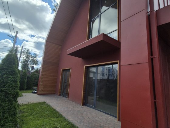 Продаж будинку ГАЗ центральні комунікації РОЗТЕРМІНУВАННЯ