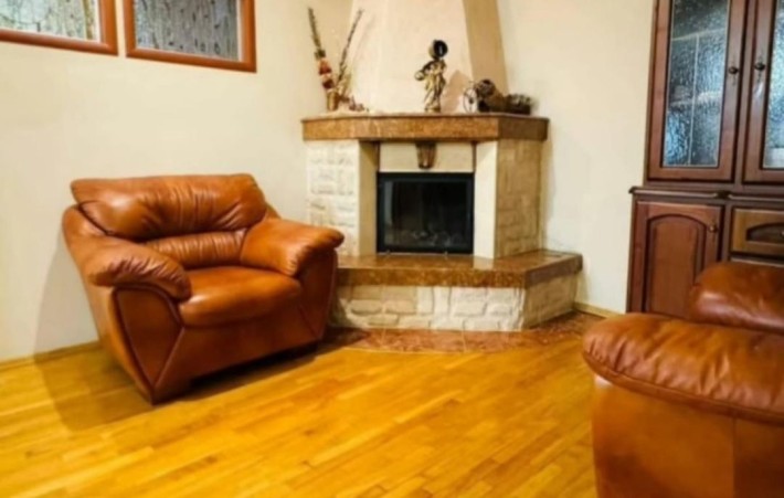 Центр за 3хв до Ратуші 957$/м2 - фото 1