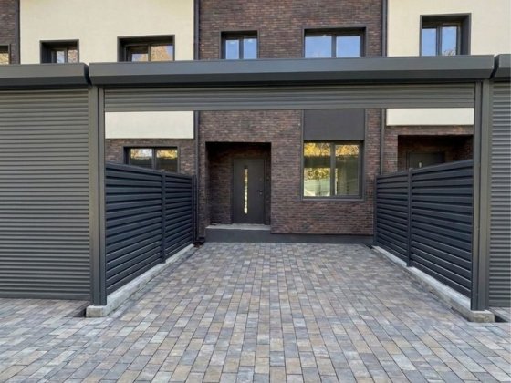 Таунхаус 90 м² + мансарда 35-40 м² в Ірпені, вул. Лисенка — $88 000. Передній та задній двір. Ірпінь