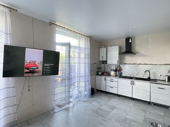 Терміновий продаж таунхауса з ремонтом та меблями, 4 кімнати. ГАЗ Буча