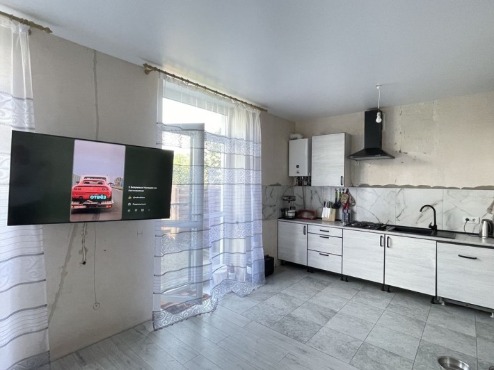 Терміновий продаж таунхауса з ремонтом та меблями, 4 кімнати. ГАЗ - фото 1