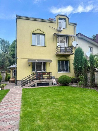 Продається великий будинок в центрі Івано-Франківська - фото 1
