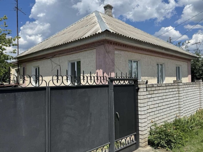 Продам будинок в місті Кременчук - фото 1