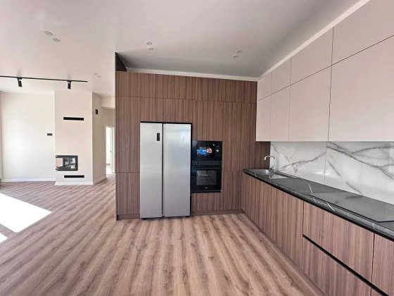 Новий будинок з сонячними панелями 150м² з дизайнерським ремонтом + тераса | Заїжджай і живи Івано-Франківськ