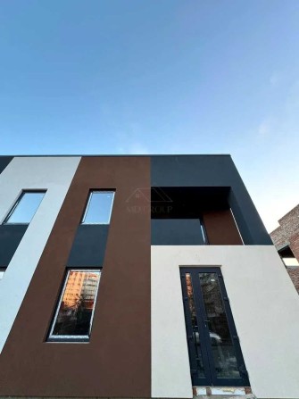 Продаж дуплексів 115 м² із власним подвір'ям - фото 1