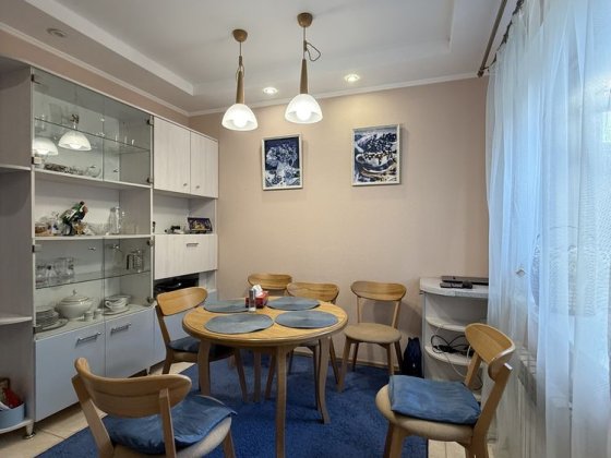 Продам таун з ремонтом по вулиці Гайдамацька, 75м2, 1 сотка Ирпень